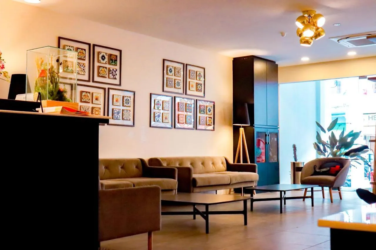 Bishop Hotel George Town
